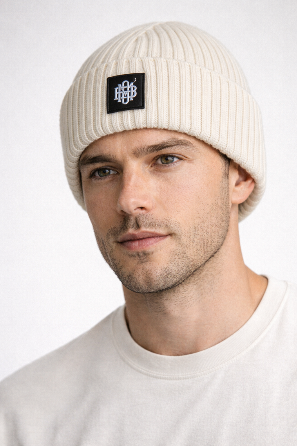 BMO Beanie cream